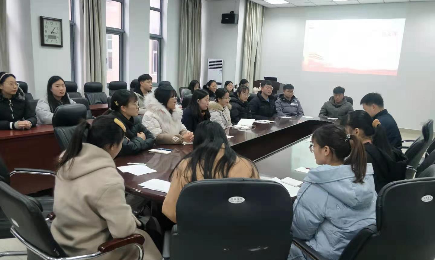 crown中国官方网站