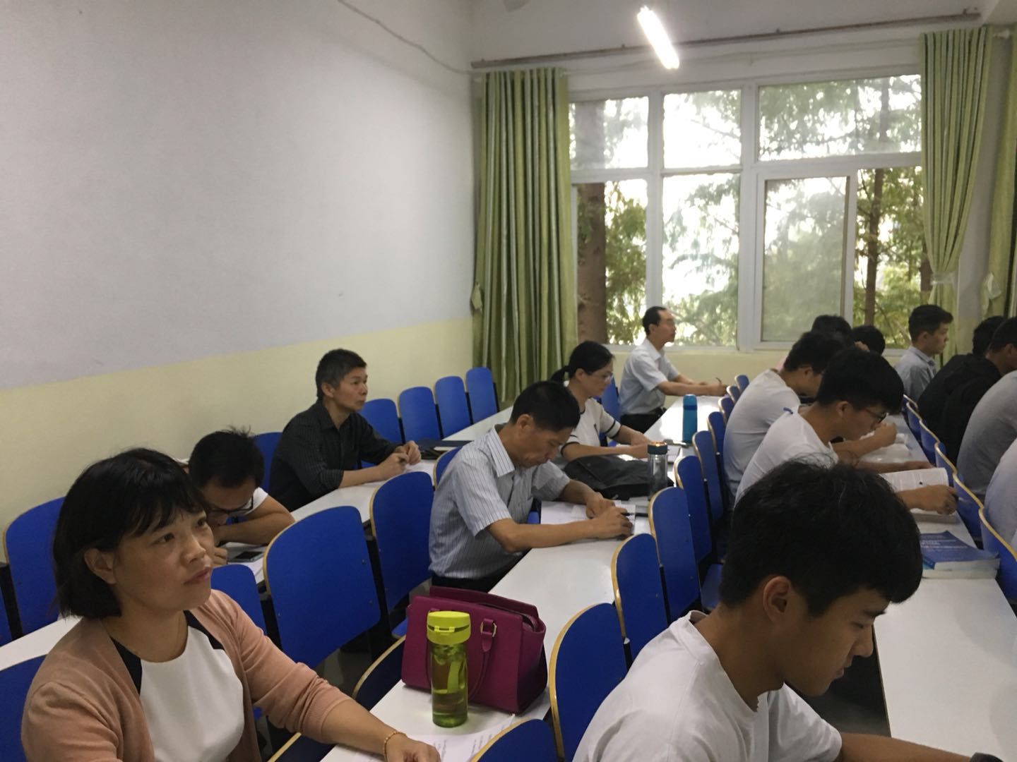 crown中国官方网站