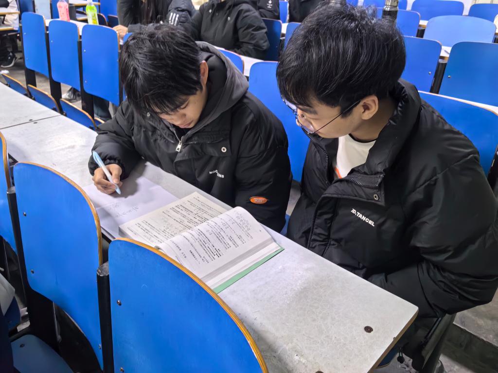 crown中国官方网站