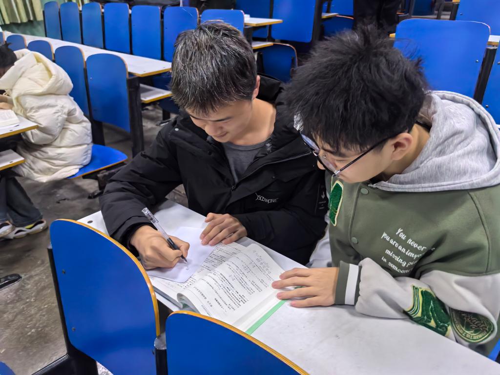 crown中国官方网站