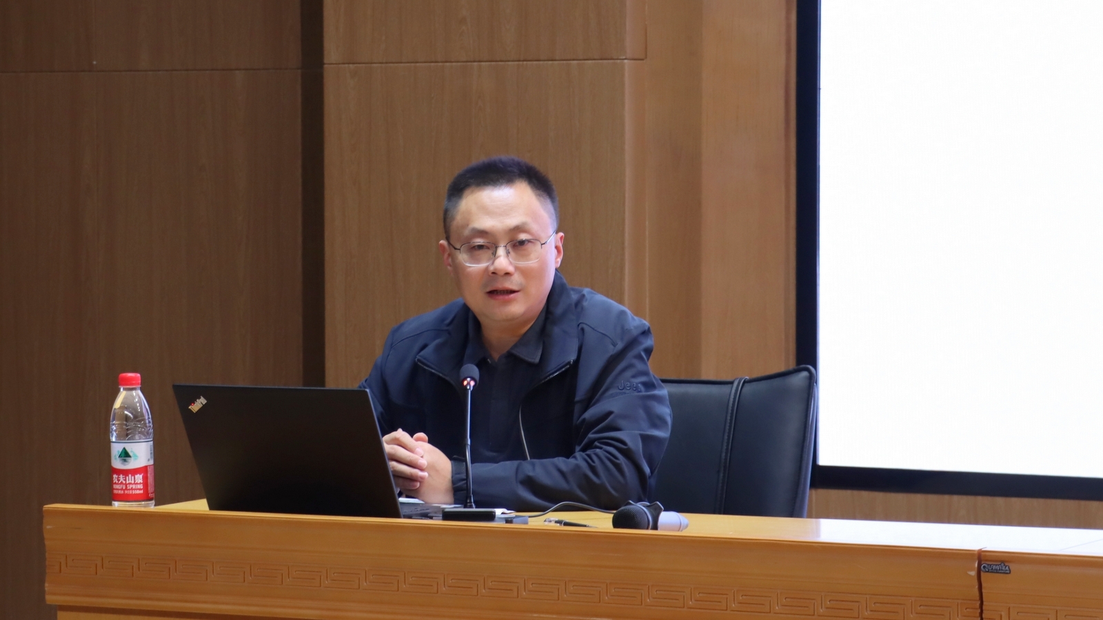 crown中国官方网站