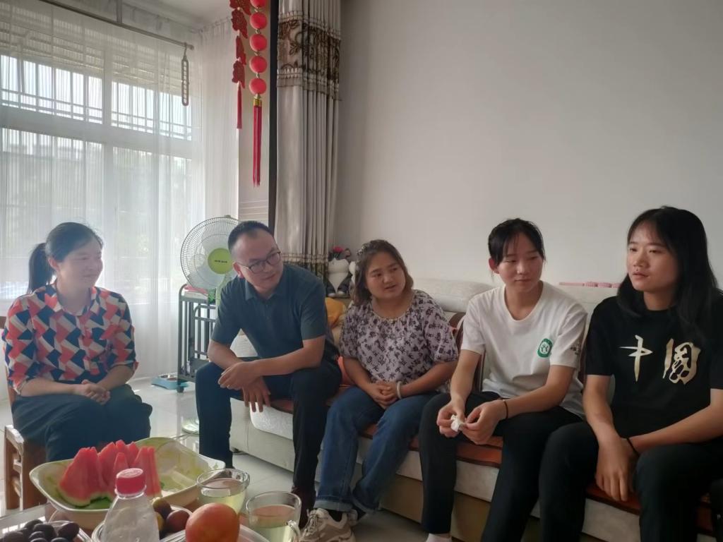 crown中国官方网站