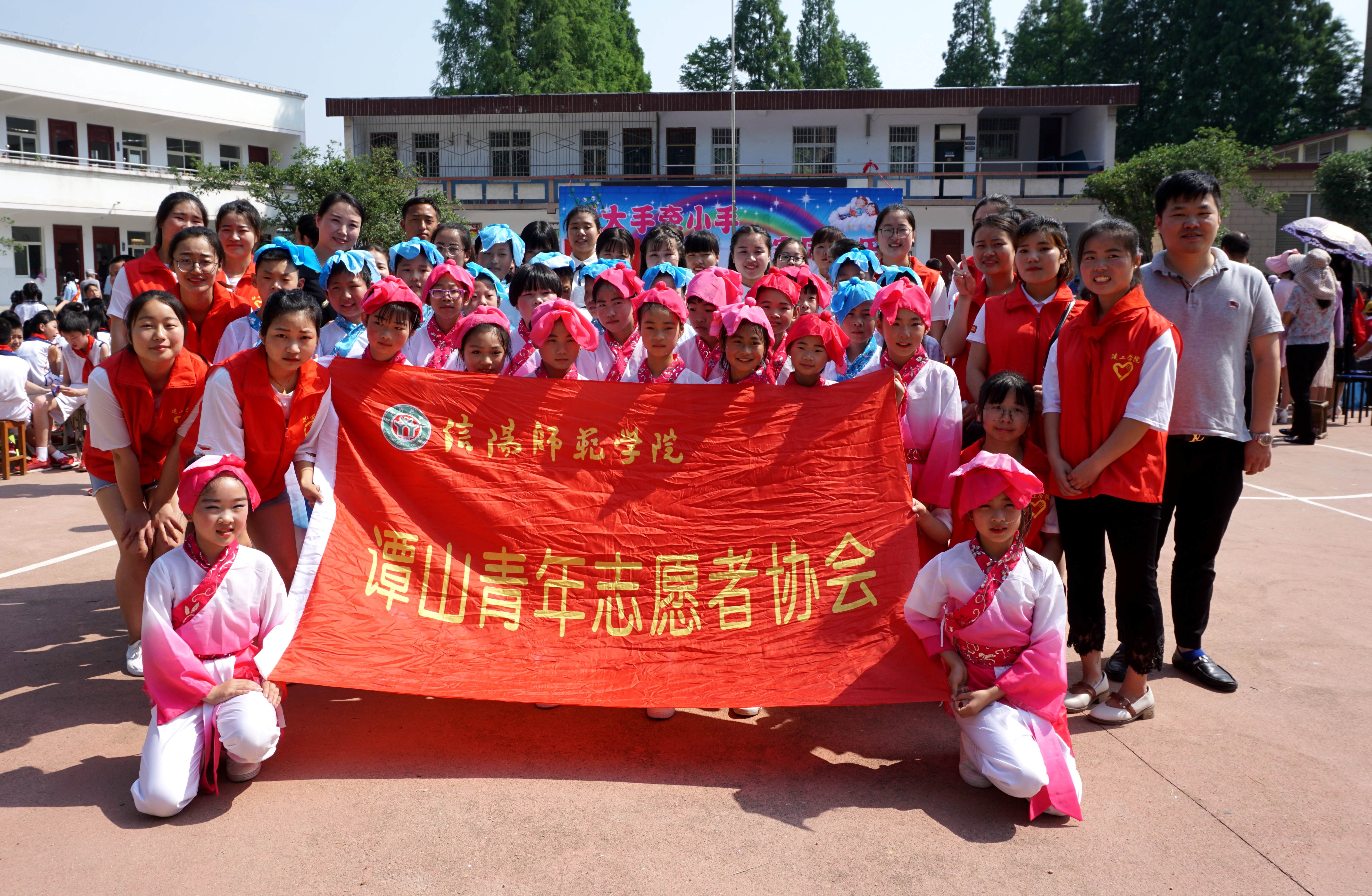 6.1志愿服务活动.jpg